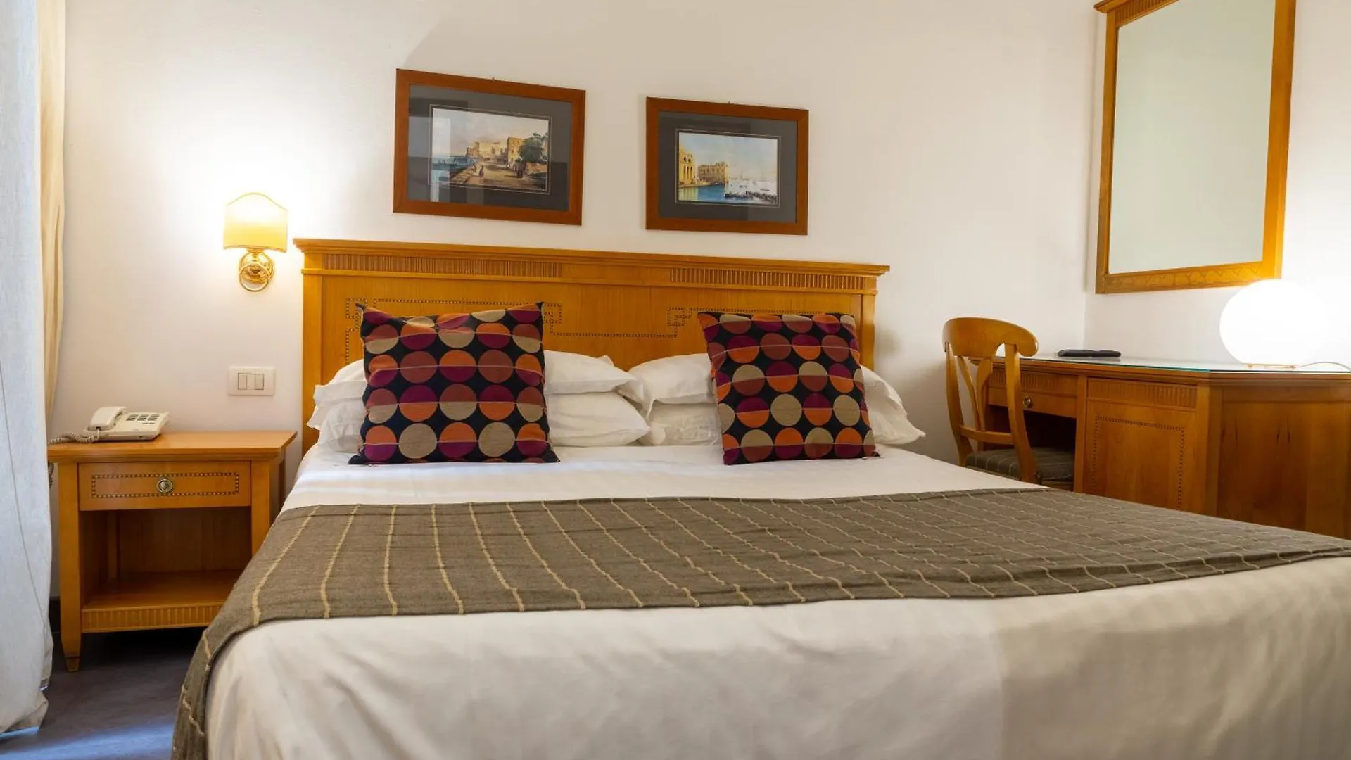 נאפולי Hotel Del Real Orto Botanico