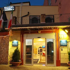 4* מלון Capodichino International